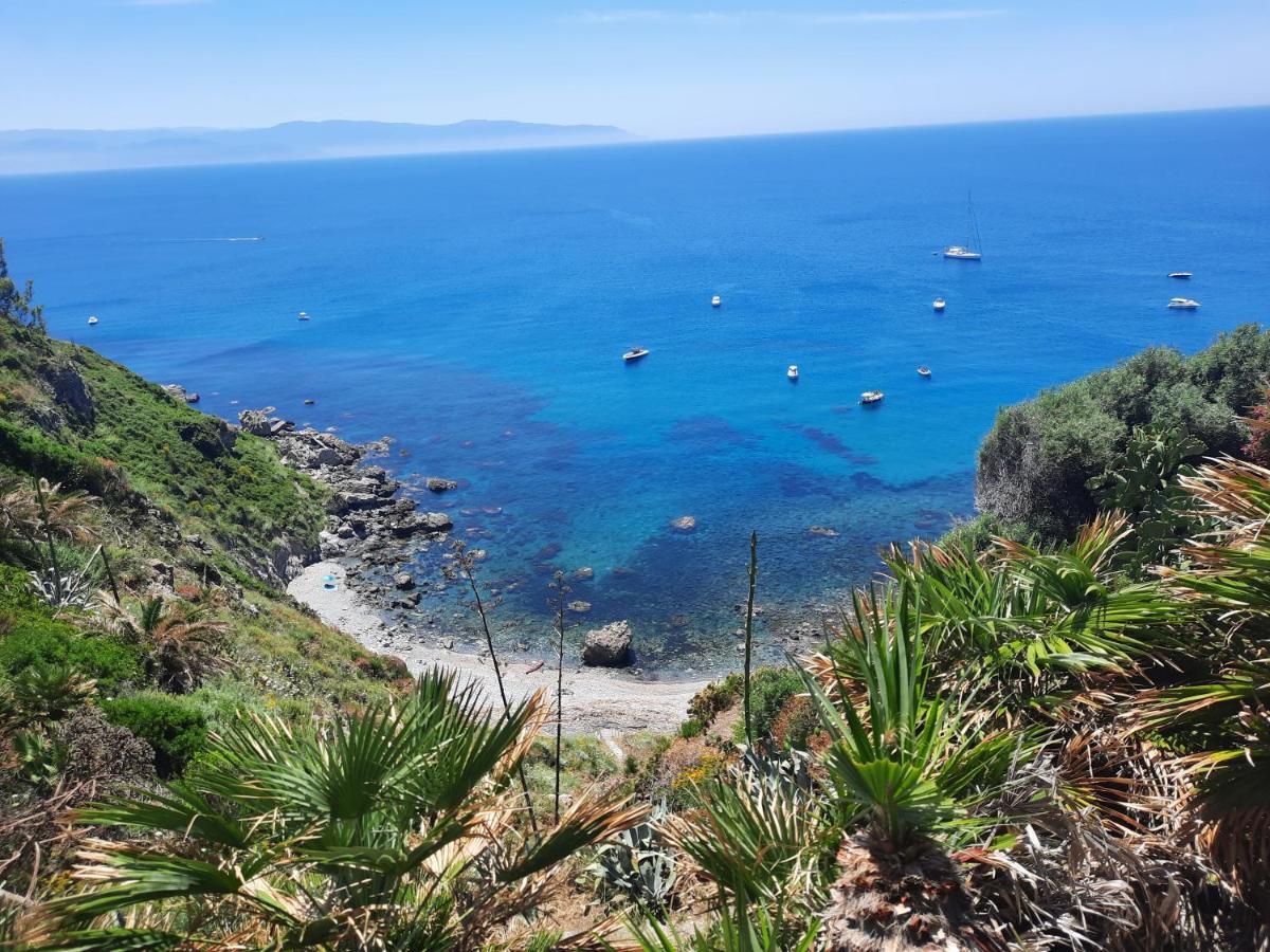 Gli Appartamenti Degli Dei Milazzo Exterior foto