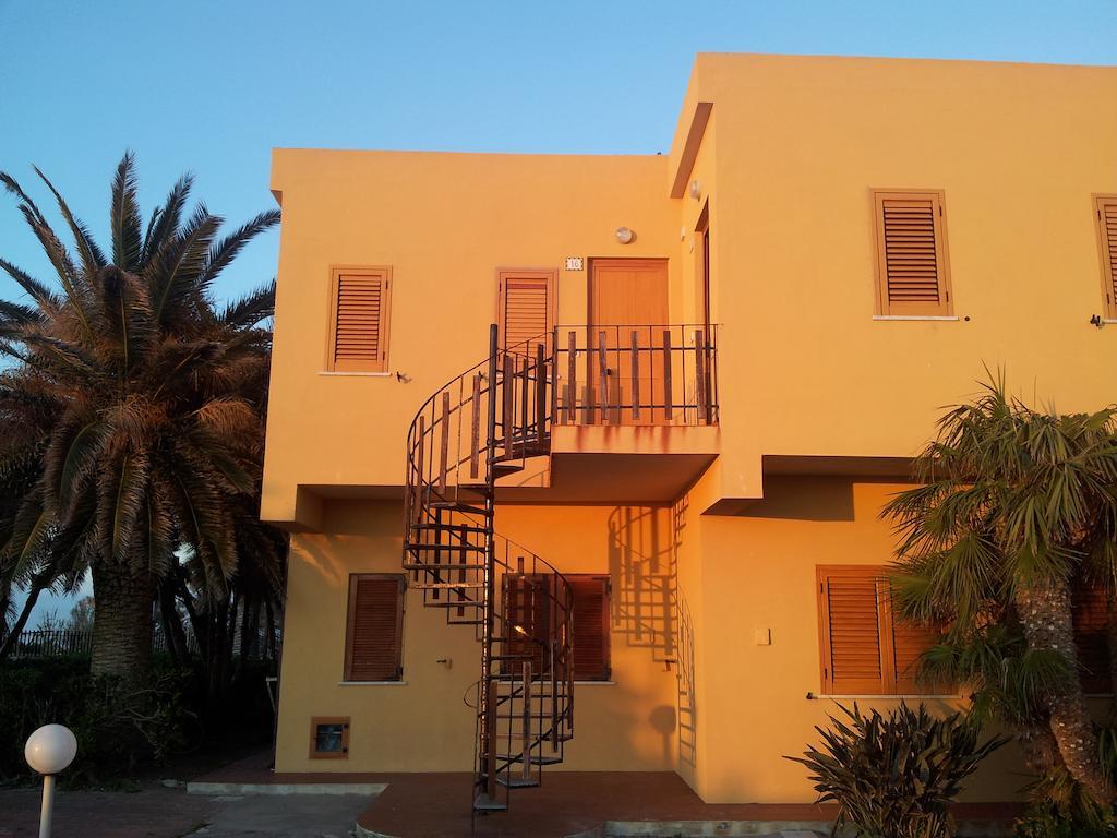 Gli Appartamenti Degli Dei Milazzo Habitación foto